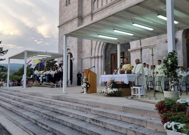 Foto: Franjevački samostan i župa Široki Brijeg