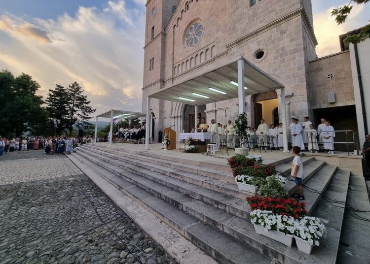Foto: Franjevački samostan i župa Široki Brijeg
