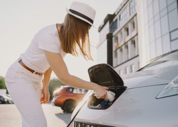 Milijun maraka za poticaje pri kupovini električnih automobila