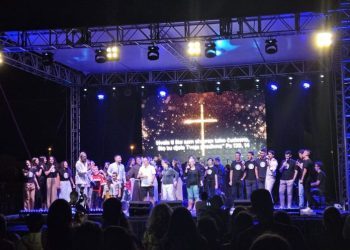 Mnoštvo ljudi na humanitarnom koncertu u Tomislavgradu