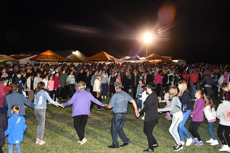 Danas svi putovi vode u Izbično na tradicionalno okupljanje Izbičana i prijatelja