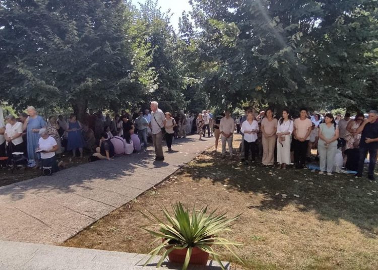 Brojni vjernici na Veliku Gospu u Kostajnici pokraj Konjica sudjelovali na Misnom slavlju