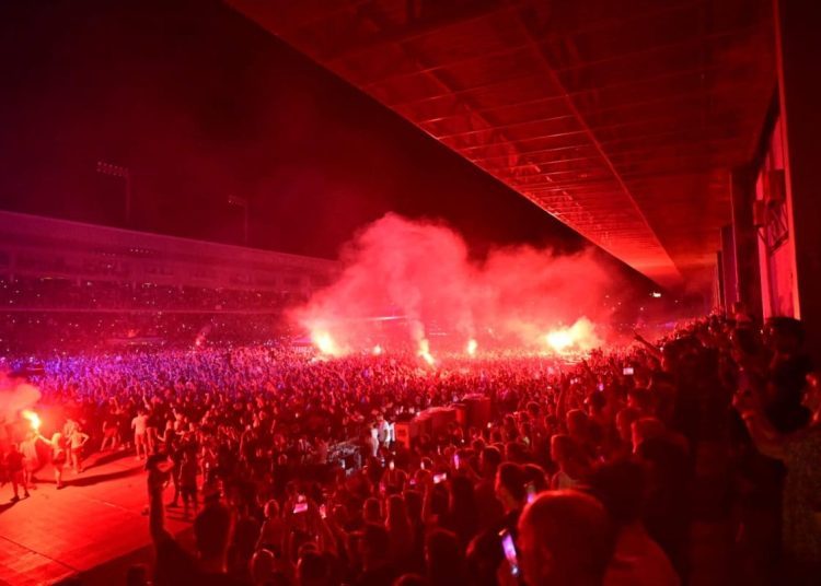 Thompson održao koncert pred 40 tisuća ljudi u Dugopolju