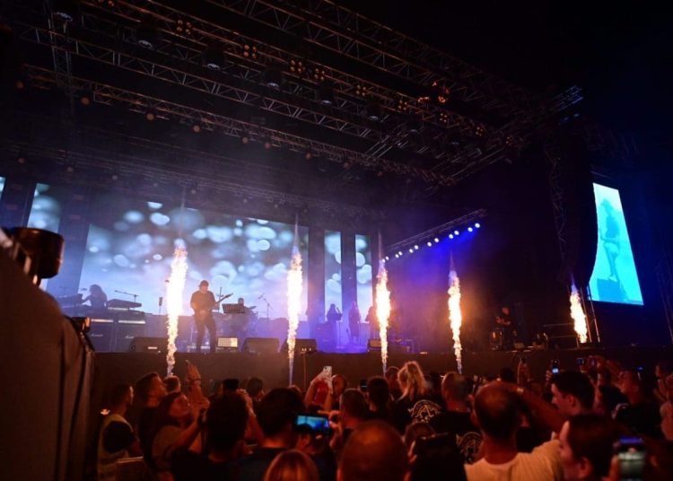 Thompson održao koncert pred 40 tisuća ljudi u Dugopolju