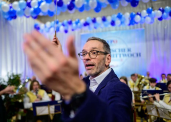 Austrijski krajnje desni FPÖ  obećava zakon o zabrani ‘političkog islama‘