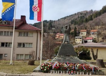 Sljedećeg tjedna početak suđenja za rušenje jarbola na spomeniku HVO-u u Varešu