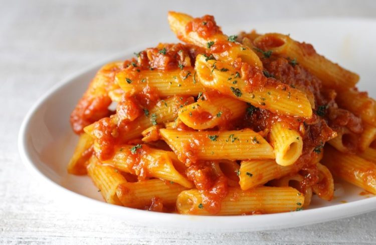 Recept za kremastu tjesteninu s rajčicama