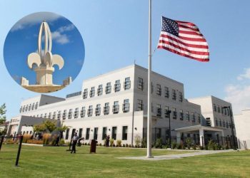 Veleposlanstvo SAD-a: Podizanje spomenika optuženiku za ratne zločine Alagiću uvreda žrtvama i njihovim obiteljima