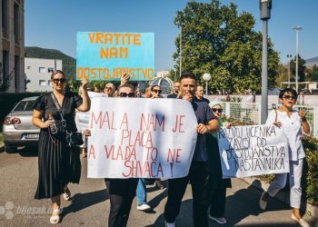 Video: Prosvjetari u Mostaru izašli na ulicu