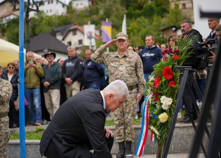 Čović na obljetnici oslobođenja Jajca: 13. rujan nije samo datum, danas treba zastati i sjetiti se onih koji su sebe ugradili u svoju domovinu
