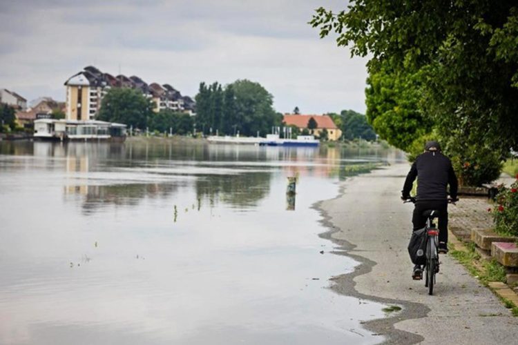 Hrvatskoj se približava vodeni val, ali veći problemi se ne očekuju