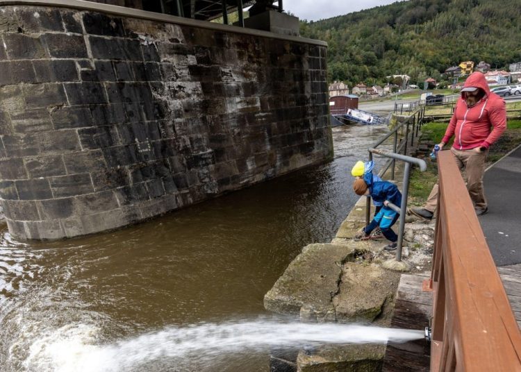 Nezapamćene poplave opustošile Središnju Europu
