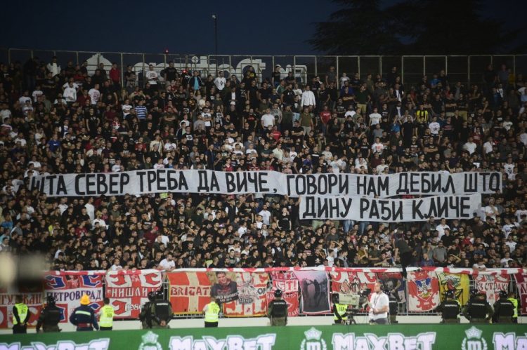 Delije i Grobari se na derbiju prepucavali zbog hrvatskih legendi