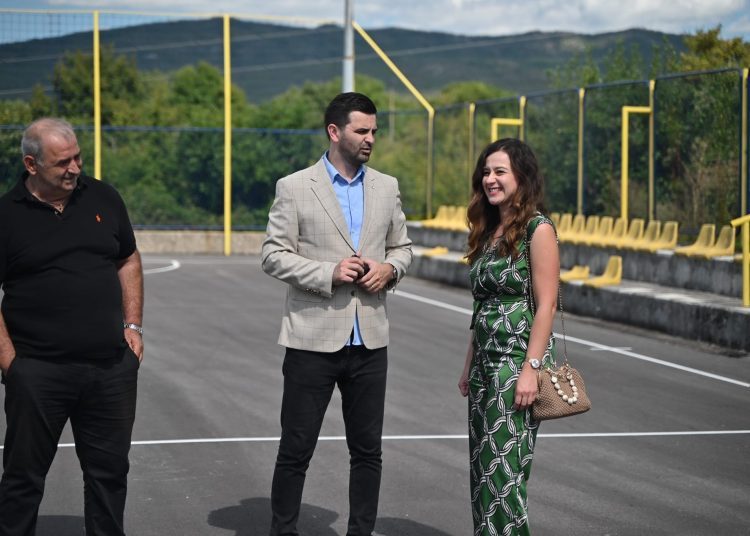 Posušje: Područna škola Gradac dobila potpuno novo igralište