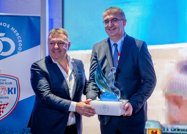 Pogledajte kako je bilo na svečanoj večeri Hrvatskog košarkaškog kluba Široki