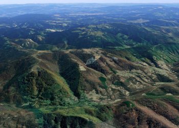 Stravični detalji nesreće kod Kaknja: Vozilo sletjelo s puta u provaliju duboku 300 metara, tijela poispadala iz džipa