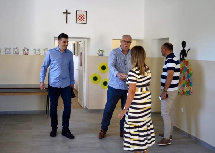 Školska zgrada u Dobrkovićima zasjala u potpuno novom ruhu