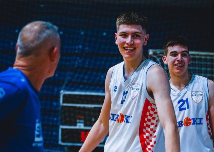 Jakov Velić potpisao za HKK Široki