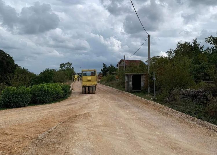 Obavijest o zatvaranju ceste u Ljubotićima