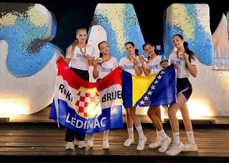 Hrvatski cheerleading klub Široki osvojio brončanu medalju na Svjetskom kupu u Indoneziji