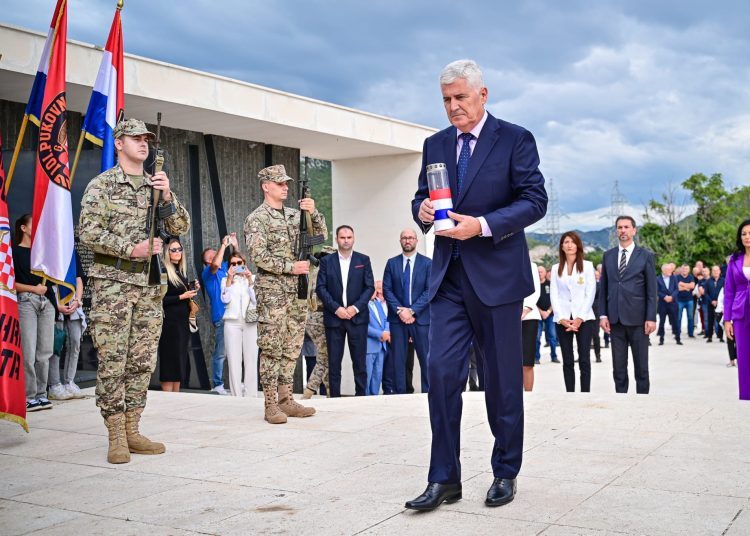 30. obljetnica Udruge dragovoljaca i veterana Domovinskog rata HVO HB: Istaknuta nepokolebljiva snaga i duh hrvatskih branitelja