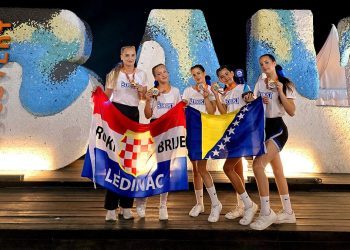 Bronca za širokobriješke cheerleadersice na Svjetskom kupu u Indoneziji