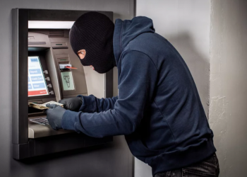 Dvije osobe planirale raznijeti bankomat u Mostaru, uhvaćeni s oružjem i eksplozivom