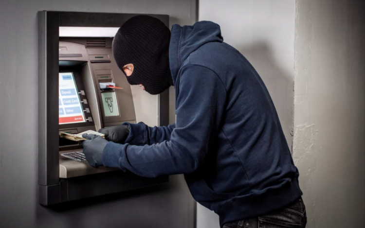 Dvije osobe planirale raznijeti bankomat u Mostaru, uhvaćeni s oružjem i eksplozivom