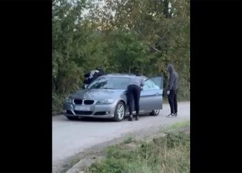 Uzarići: Maskirane osobe ih presrele i napale palicama (VIDEO)