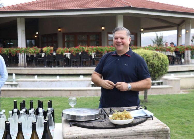 Tradicionalna manifestacija ‘Berba 2024‘ u Mostaru okupila diplomatski zbor i domaće dužnosnike