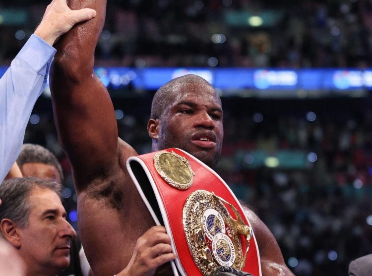 Čovjek koji je uništio Hrgovića nokautirao i velikog Joshuu!