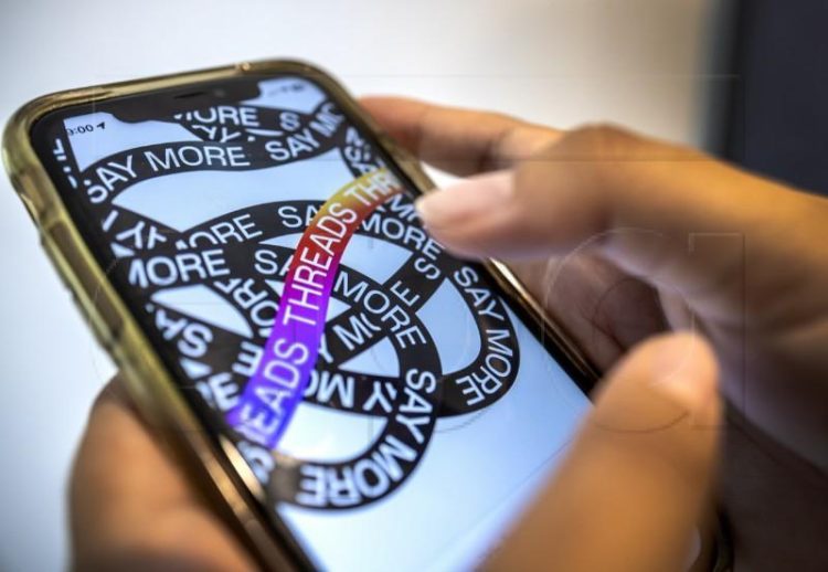 40 posto djece na društvenim mrežama više od tri sata dnevno