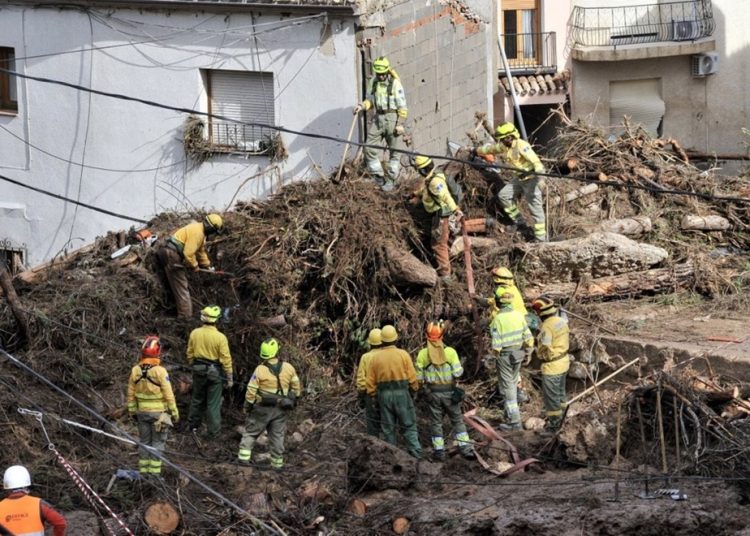 72 osobe mrtve u poplavama u Španjolskoj. Upozorenje u Barceloni: Ne približavajte se obali