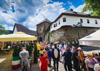 U rujnu u Federaciji BiH 155 tisuća turista, 9,6 posto više u odnosu na rujan lani