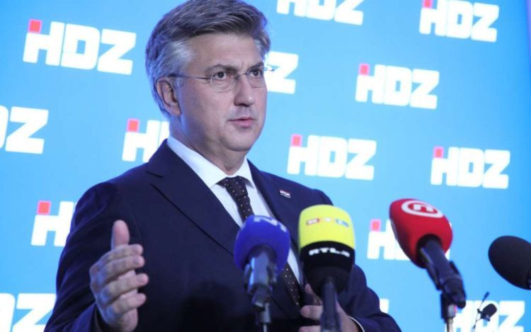 U Šibeniku je danas opći sabor HDZ-a: Stiglo 1500 izaslanika