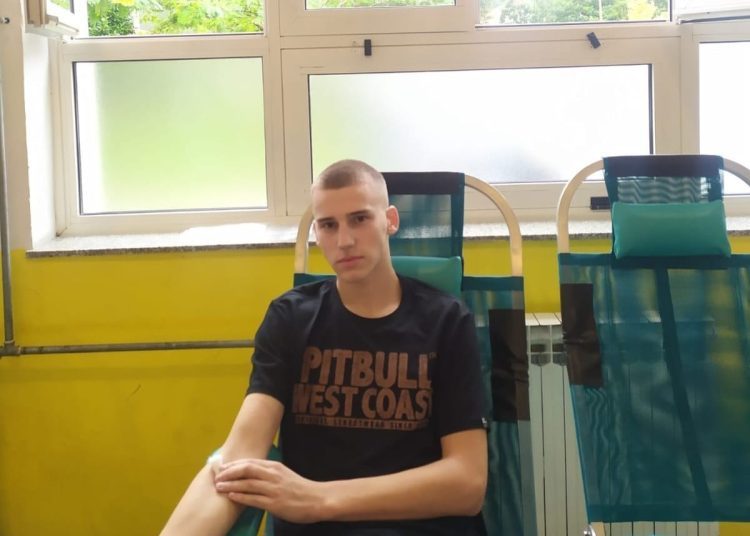 Dobrovoljno darivanje krvi učenika Srednje strukovne škole Široki Brijeg