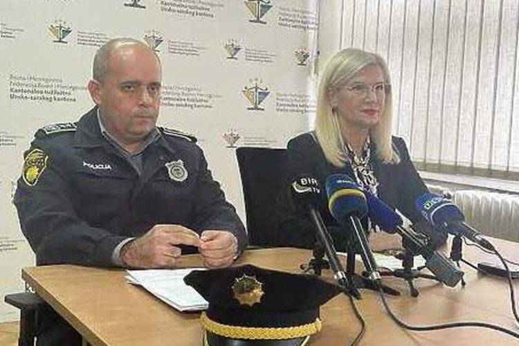 “Provjeravamo stoje li iza maloljetnika ekstremne skupine”