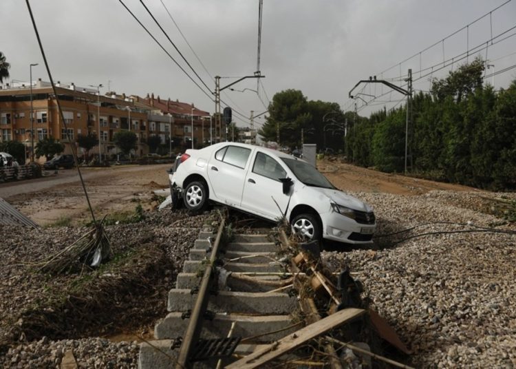 72 osobe mrtve u poplavama u Španjolskoj. Upozorenje u Barceloni: Ne približavajte se obali