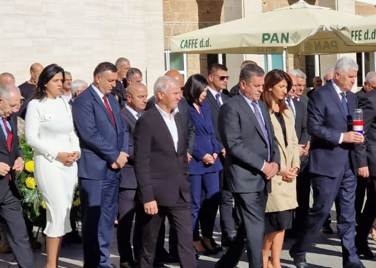 Široki Brijeg i Mostar: Položeni vijenci povodom blagdana Svih svetih i Dušnog dana za sve poginule hrvatske branitelje