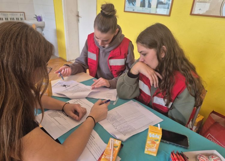 Dobrovoljno darivanje krvi učenika Srednje strukovne škole Široki Brijeg