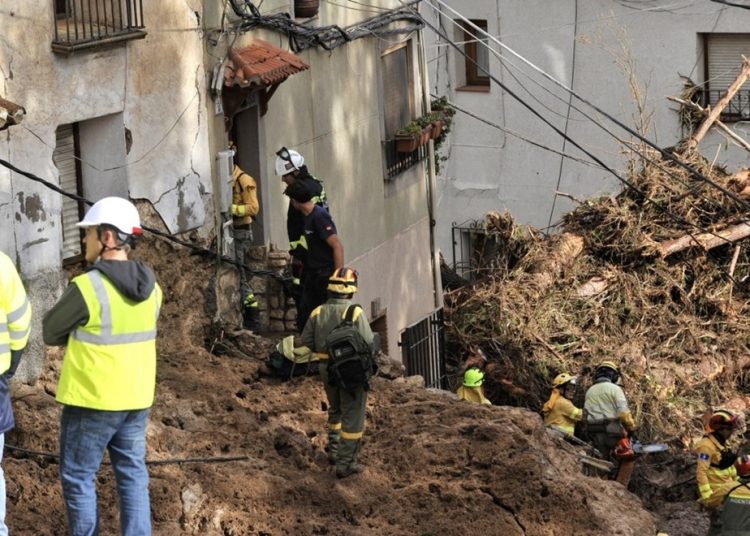 72 osobe mrtve u poplavama u Španjolskoj. Upozorenje u Barceloni: Ne približavajte se obali