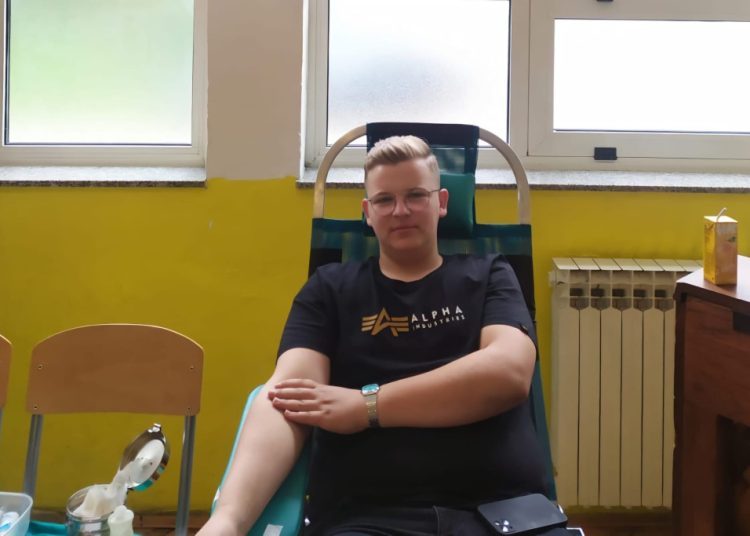 Dobrovoljno darivanje krvi učenika Srednje strukovne škole Široki Brijeg