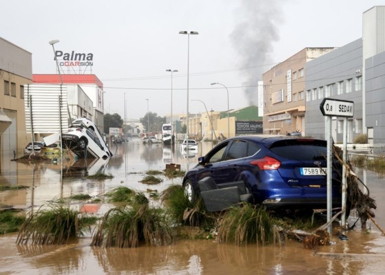 72 osobe mrtve u poplavama u Španjolskoj. Upozorenje u Barceloni: Ne približavajte se obali