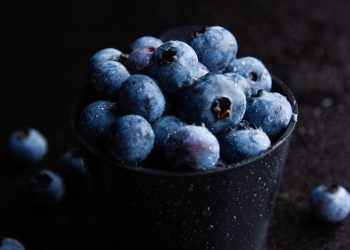 Ako želite poboljšati zdravlje mozga, počnite jesti ovo voće i povrće