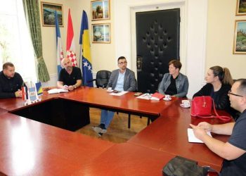 Grad Ljubuški organizira školu robotike i elektronike za učenike osnovnih škola