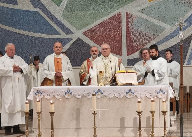 Obnova zavjeta za Svetište Kraljice Mira u Hrasnu