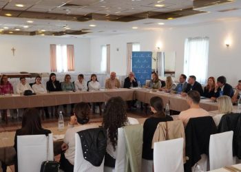 Grude: Održana radionica o uvođenju pneumokoknog cjepiva u redoviti imunizacijski program u FBIH