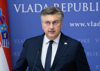 Plenković: 40 posto migranata na granice Hrvatske stiže nakon dolaska zrakoplovom u regiju