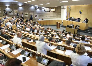 Federalni parlamentarci o uvođenju neradnog dana nedjeljom