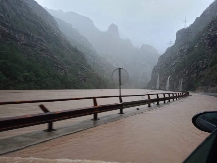 Jablanica i Konjic: Više nastradalih i nestalih, srušene kuće, blokirane ceste